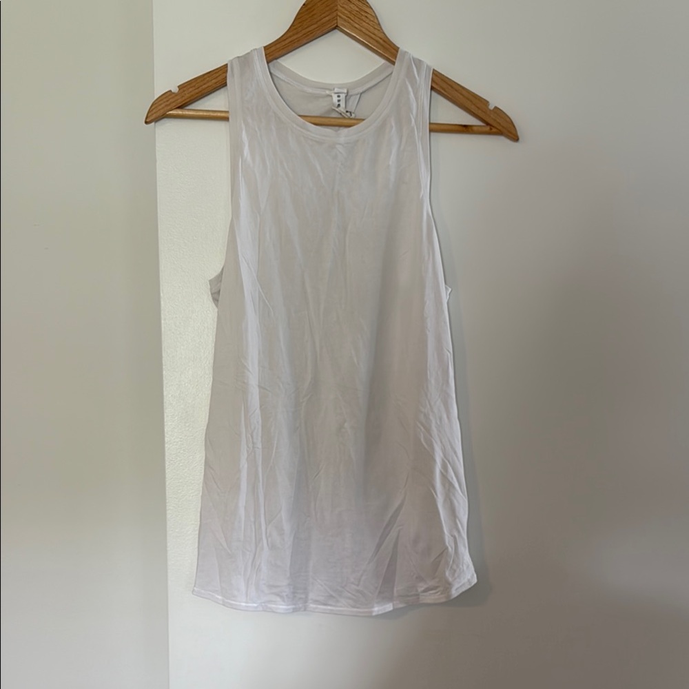 Lululemon Lightweight Split-Back Training Tank To… - image 3